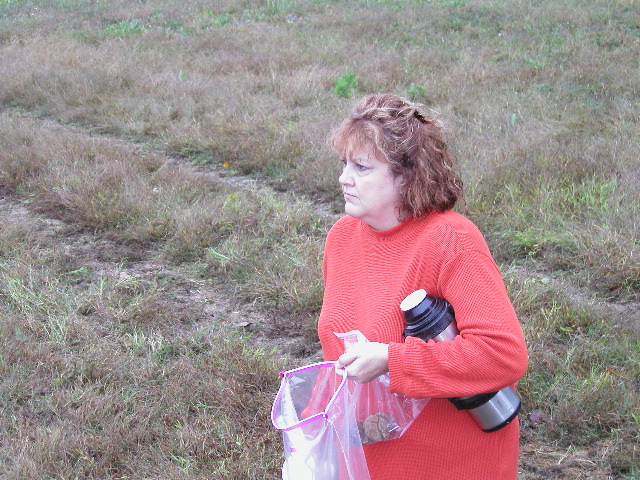 10/28/02 10:06  AM - Susan, "Now settle down boys - I have your cookies and your  coffee."